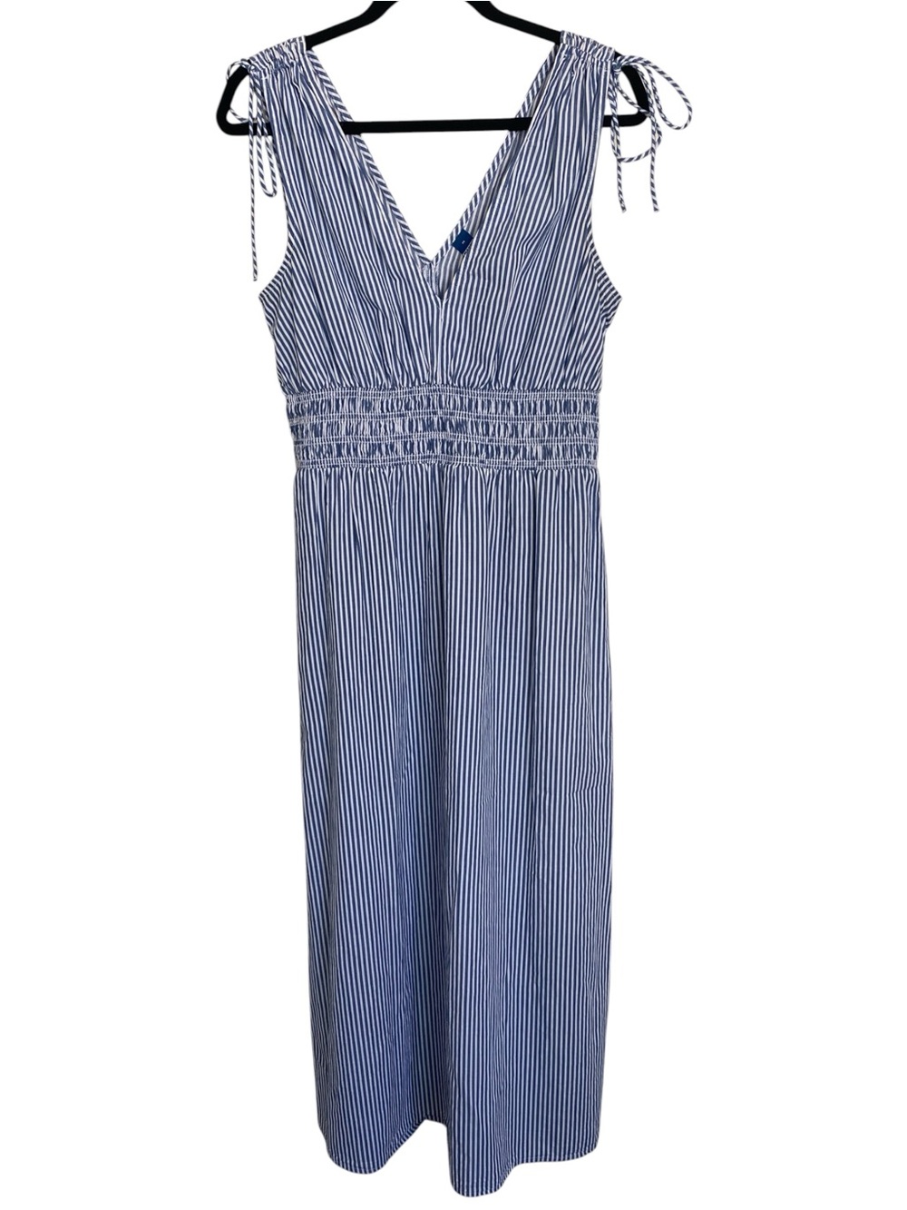 Old Navy Blue White Seersucker Stripe Smocked Maxi Dress Women’s Medium